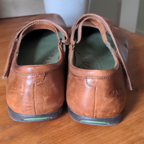 Earth Simplista Almond Mary Jane Flats 7.5 B - Picture 3 of 5